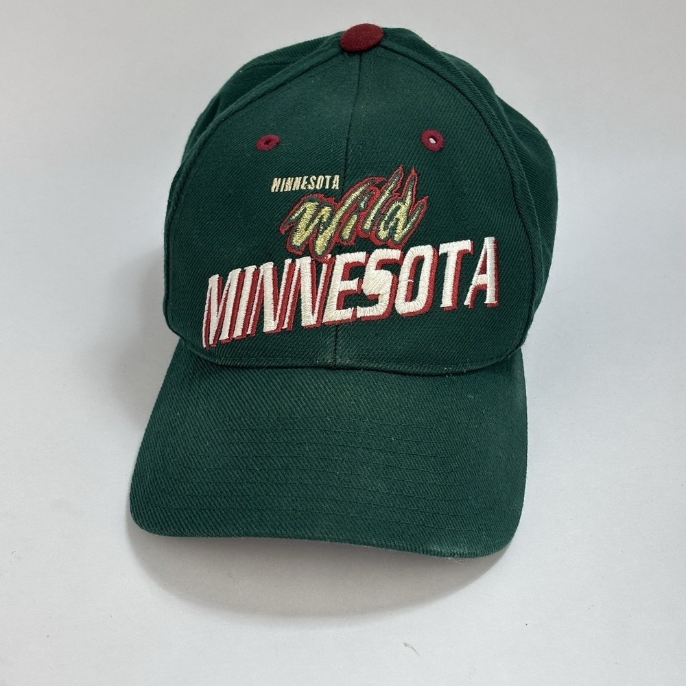 VTG Minnesota Wild Hat Cap Snap Back Green NHL Logo 7 Embroidered Spellout